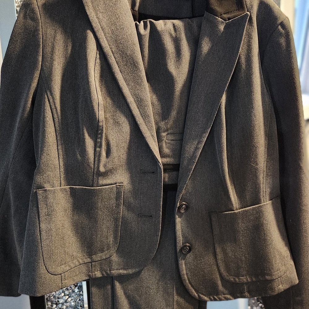 New York And CO. Gray Blazer and Pant Suit Set